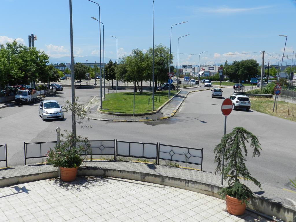 Al Volo B&B San Giovanni Teatino Exterior photo